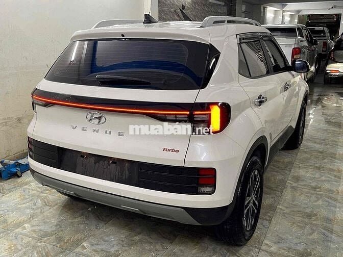 VENUE PREMIUM TURBO DK 2025 chay 7 NGHÌN CÂY