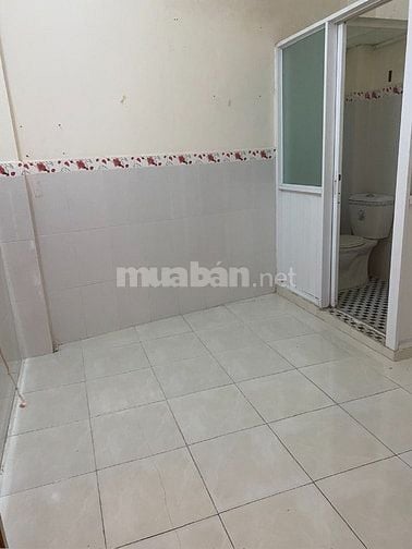 Cho Thuê Nhà Nguyên Căn : phường Bảy Hiền, Tp.HCM. dt:3,3x8,5m 1 lầu