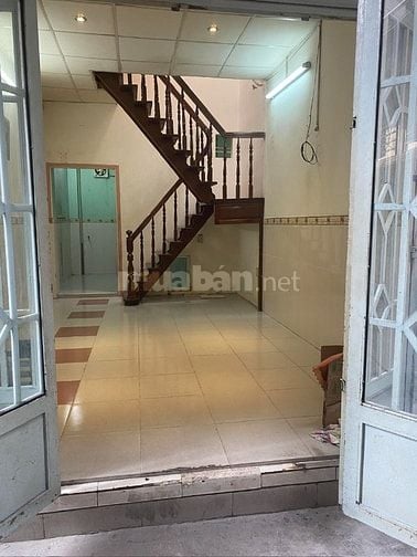 Cho Thuê Nhà Nguyên Căn : phường Bảy Hiền, Tp.HCM. dt:3,3x8,5m 1 lầu