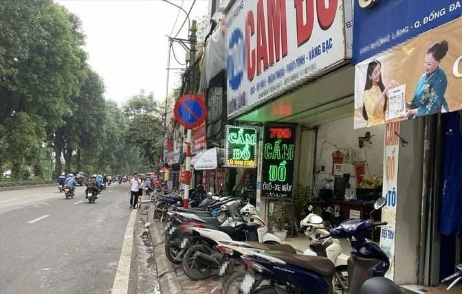 Cửa hàng 20m2 tại số 892 đường Láng - Đống Đa