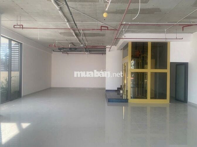 CHO THUÊ GÓC 2 MẶT TIỀN – CHÍ LINH CENTER, VÒNG XOAY NGUYỄN HỮU CẢNH