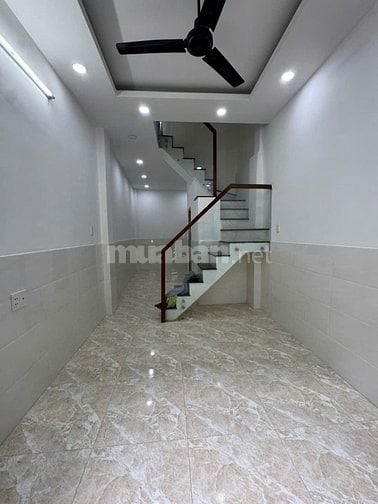 4,18 tỷ  Nhà 2 lầu sân thượng trước hưng phú p9q8 3pn nhà đẹp hẻm 3m