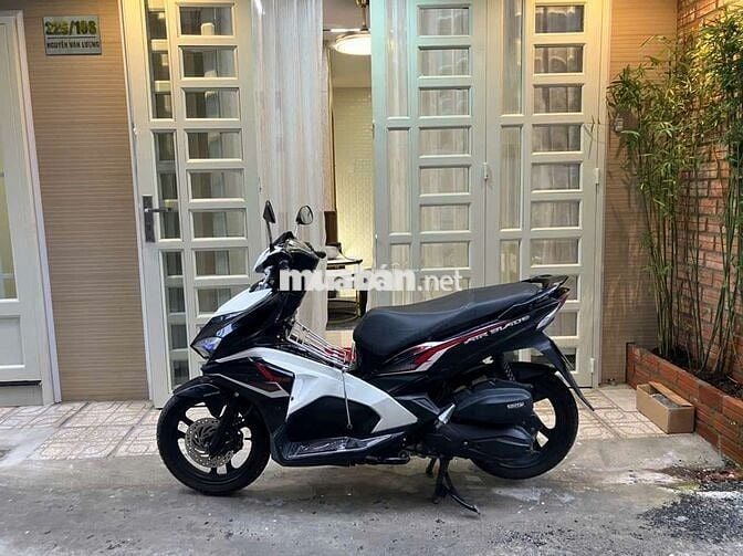 Bán xe Honda Air Blade dán keo nguyên chiếc