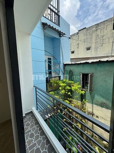 4,18 tỷ  Nhà 2 lầu sân thượng trước hưng phú p9q8 3pn nhà đẹp hẻm 3m