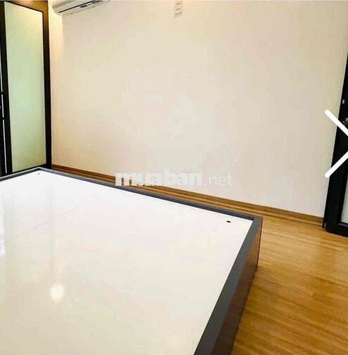 Bán tập thể Hoàng Quốc việt .Giá :4,3 tỷ