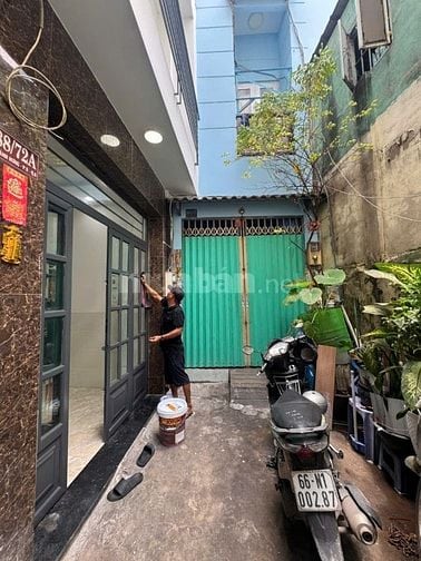 4,18 tỷ  Nhà 2 lầu sân thượng trước hưng phú p9q8 3pn nhà đẹp hẻm 3m