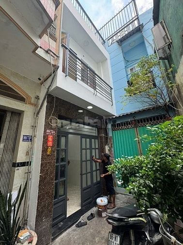 4,18 tỷ  Nhà 2 lầu sân thượng trước hưng phú p9q8 3pn nhà đẹp hẻm 3m