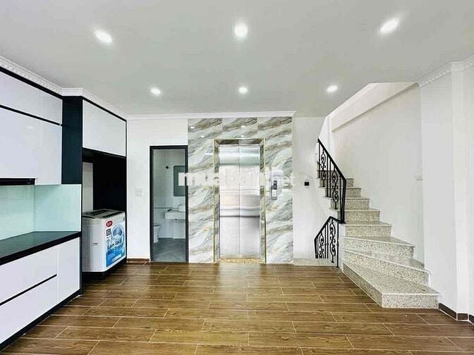 Lô Góc Ba Đình 45m2 - 6 Tầng Thang Máy - Ngõ Thông - Ô Tô - Giá 12 Tỷ