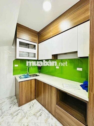 Lô Góc Ba Đình 35m2 - 5 Tầng - Gần Phố - Ở Ngay - Giá 7,6 Tỷ