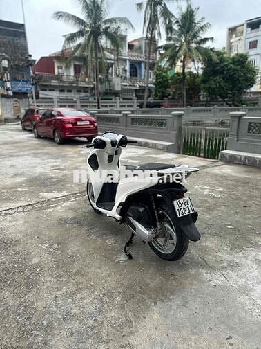 Siêu chất . Chuẩn km , lốp zin theo xe cả đôi