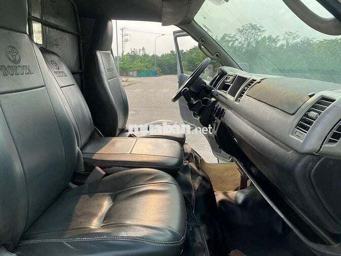 Toyota Hiace 2008 van 3 chổ 950kg