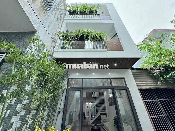 Cho thuê căn hộ full nội thất ngay trung tâm thành phố