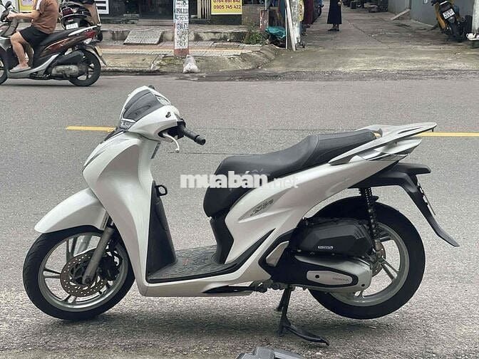 Honda SH 125 2022 màu trắng keng