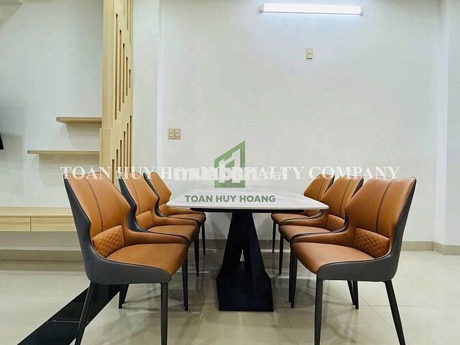 Nhà đẹp 3PN gần biển Mỹ Khê nội thất mới, hiện đại