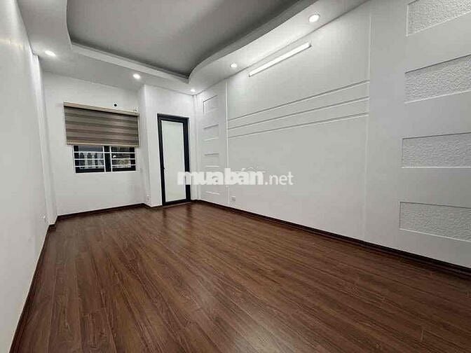 Bán nhà phố Khương Đình - 30m2, Mt 3.2m, hàng xóm Vinhome Galaxy