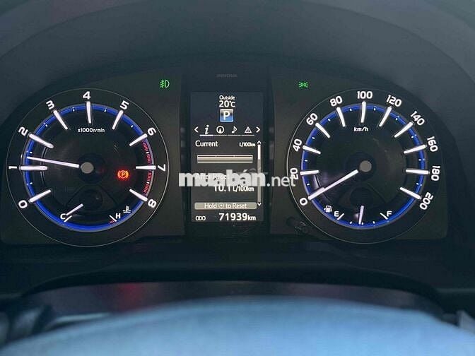 Toyota Innova Venturer 2020 ( PB 2021 ) odo 71,000