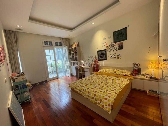 Bán nhà phố Nguyễn Quốc Trị  - Vỉa Hè 3 Ô Tô Tránh - 140m2 - 54 Tỷ.