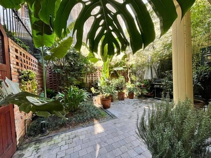 Bán nhà phố Nguyễn Quốc Trị  - Vỉa Hè 3 Ô Tô Tránh - 140m2 - 54 Tỷ.