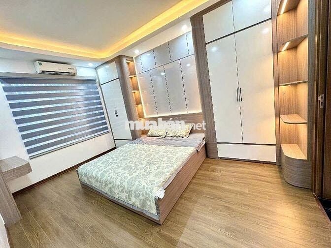 NHÀ ĐẸP GIẢI PHÓNG - Ô TÔ - NGÕ THÔNG - VÀI BƯỚC RA PHỐ - 2 THOÁNG