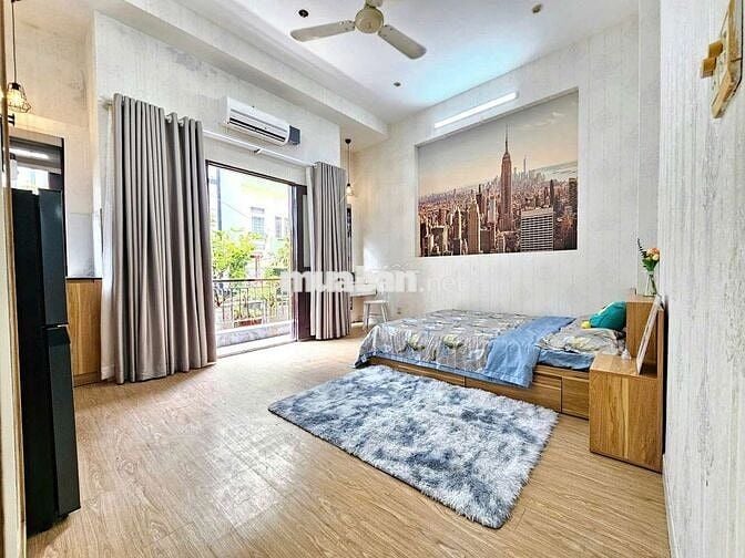 Căn hộ ban công sang - xịn - giá mịn - Full nội thất - quận Phú Nhuận