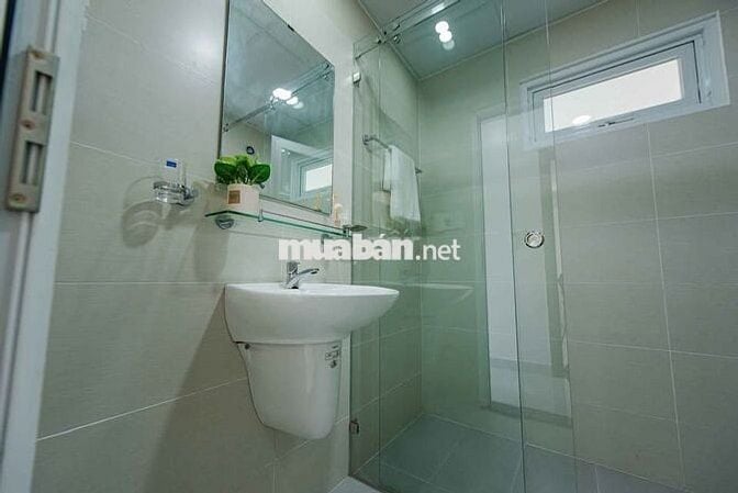 CHO THUÊ CHDV FULL NỘI THẤT BANCONG - HOÀNG DIỆU Q1