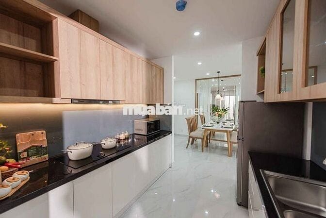 CHO THUÊ CHDV FULL NỘI THẤT BANCONG - HOÀNG DIỆU Q1