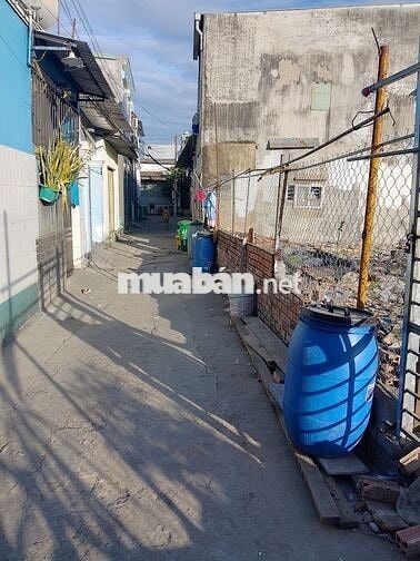 Cần bán lô đất 477m2, có sổ đỏ, hẻm 3m đường Nguyễn Hiền, phường Dĩ An