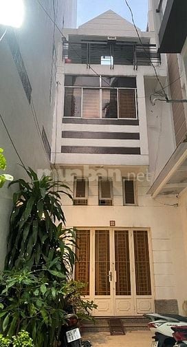 Nhà nhỏ cho thuê đường Tô Hiến Thành, Quận 10, Hẻm xe hơi