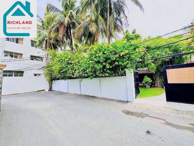 Cho Thuê Biệt Thự HXH : 6/1/ Nguyễn Ư Dĩ, Phường Thảo Điền, Quận 2.