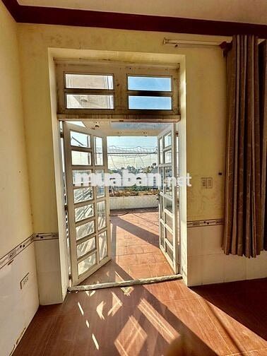 PHÒNG TRỌ CÓ BAN CÔNG RẺ NHẤT ĐƯỜNG THẠNH LỘC