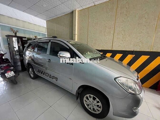 Innova 2008 J - 100000 km