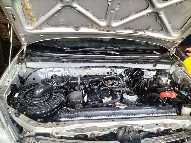 Innova 2008 J - 100000 km