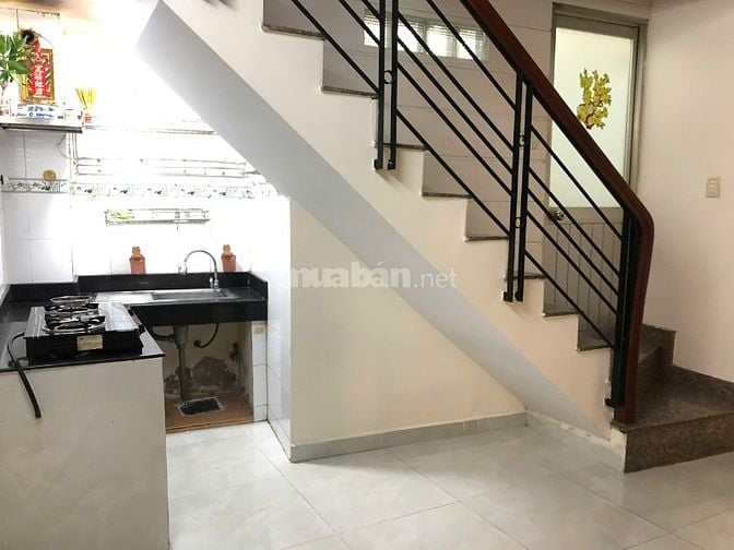 Nhà nhỏ cho thuê đường Tô Hiến Thành, Quận 10, Hẻm xe hơi