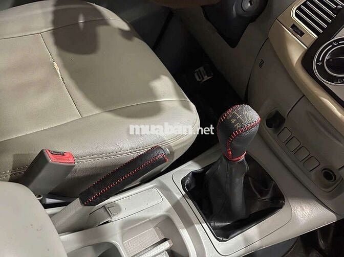 Innova 2008 J - 100000 km