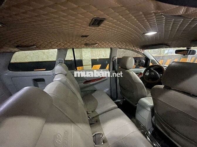 Innova 2008 J - 100000 km