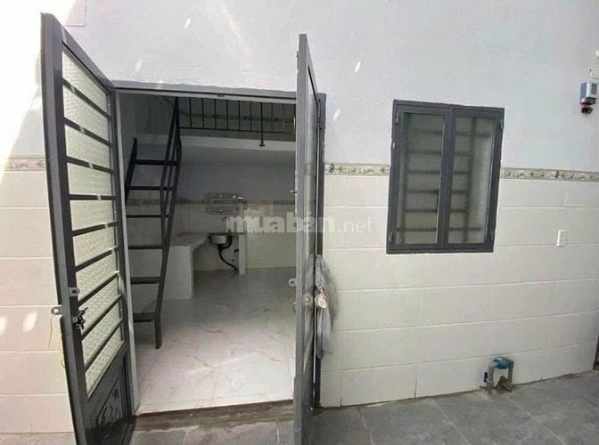 NGỘP TIỀN BÁN GẤP DẪY TRỌ VIETSING VSIP 1 ĐƯỜNG 8M 8 PHÒNG 20 TRIỆU/T