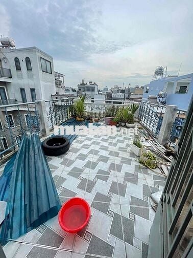 Nhà hẻm xe tải đường Lê Văn Quới