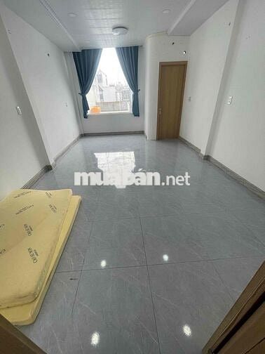 Nhà hẻm xe tải đường Lê Văn Quới