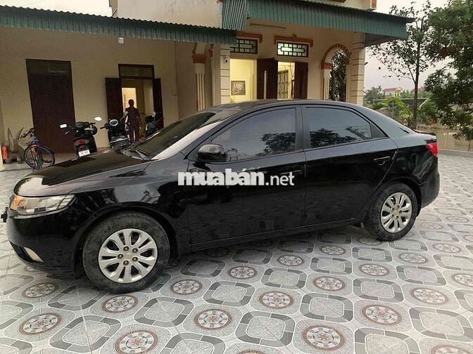 Kia Cerato nhập khẩu số sàn