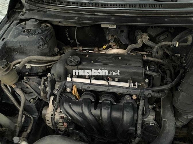 Kia Cerato nhập khẩu số sàn