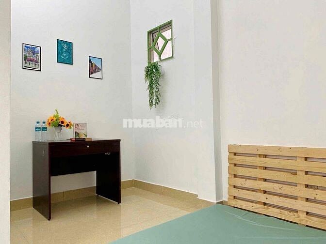 ĐANG TRỐNG STUDIO CỬA SỔ TRỜI - NỘI THẤT CƠ BẢN SIÊU THOÁNG