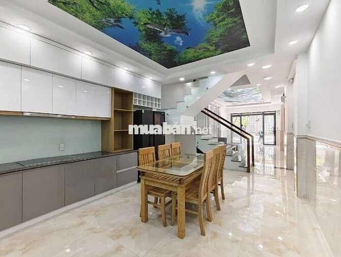 Nhà đẹp 6PN ,4 tầng, KDC đồng bộ,Cách Phú Mỹ Hưng 5 ph– giá chỉ 9.5 Tỷ