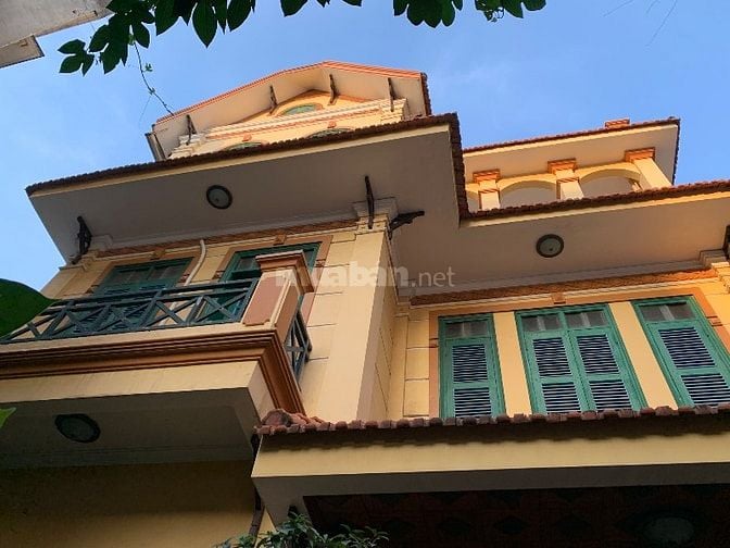 Biệt Thự Hoàng Minh Giám, VinCom Trần Duy Hưng 135M2* 8M  - Kinh Doanh