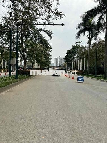 CẦN bán nhà MINH KHAI - DƯƠNG VĂN BÉ 29m2 4T 10m ra phố SĐCC