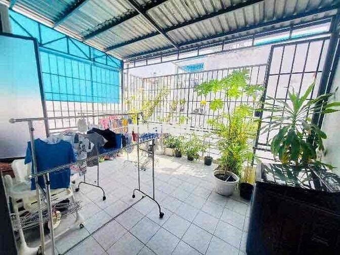 Ngay Trạm Y Tế - Hoàng Hoa Thám | Ở Tuyệt Vời | 57m² - 3 tầng + Sân th
