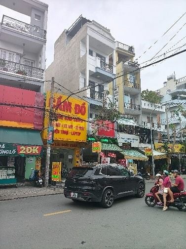 cần bán nhà mãt tiền phạm  vản bạch