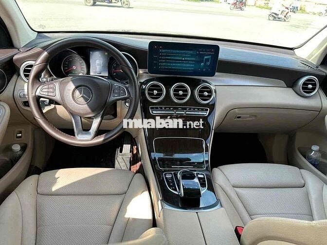 Mercedes Benz GLC 2*** km