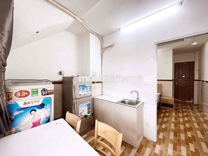 Trống sẵn penthouse  1 PHÒNG NGỦ - 1 PHÒNG KHÁCH - BAN CÔNG LỚN