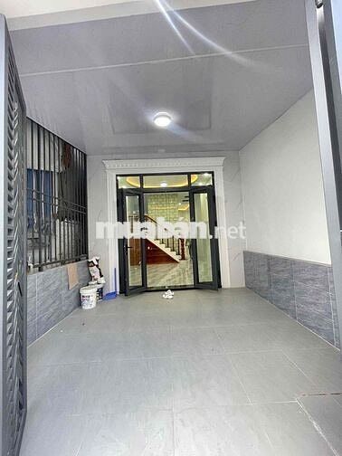 NHÀ ĐẸP 4 PHÒNG 2  MÁY LẠNH HẺM BỜ HỒ HUỲNH CƯƠNG