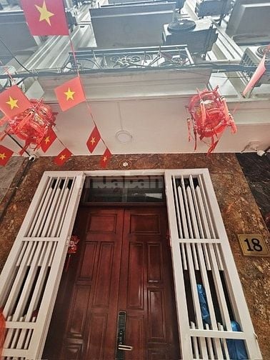 Bán nhà phố Minh Khai, Dt 45m2, 5t, mt 4m, mới đẹp ở ngay.